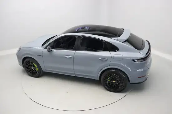 PORSCHE-CAYENNE-2025
