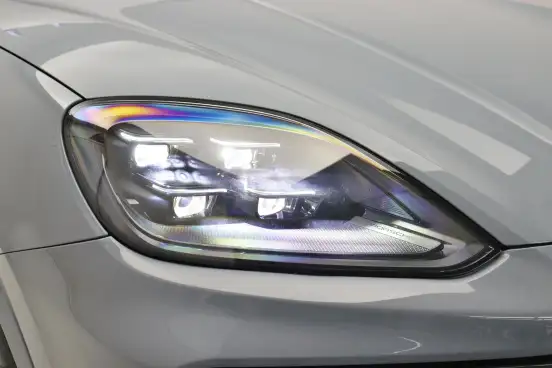 PORSCHE-CAYENNE-2025