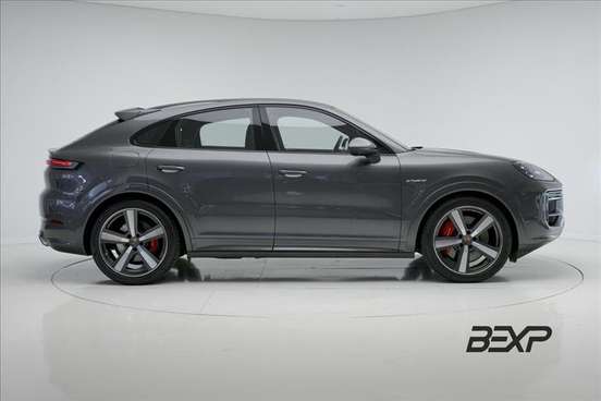 PORSCHE-CAYENNE-2025
