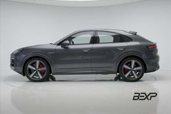 PORSCHE-CAYENNE-2025