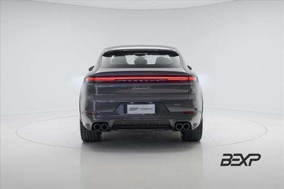 PORSCHE-CAYENNE-2025