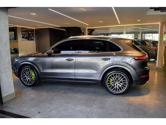 PORSCHE-CAYENNE-3.0 V6 E-HYBRID AWD TIPTRONIC S PORSCHE-CAYENNE-2019