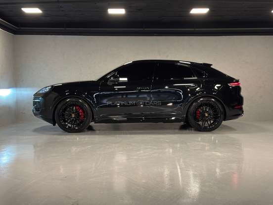 PORSCHE-CAYENNE-2024