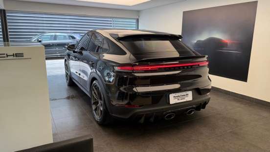 PORSCHE-CAYENNE-2025
