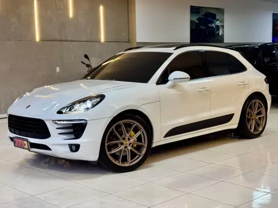 PORSCHE-MACAN-2017