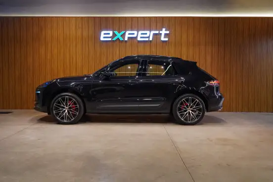 PORSCHE-MACAN-2022
