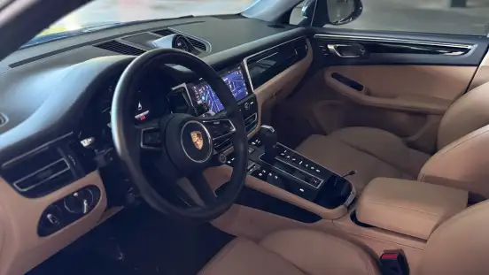 PORSCHE-MACAN-2024