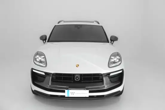 PORSCHE-MACAN-2025
