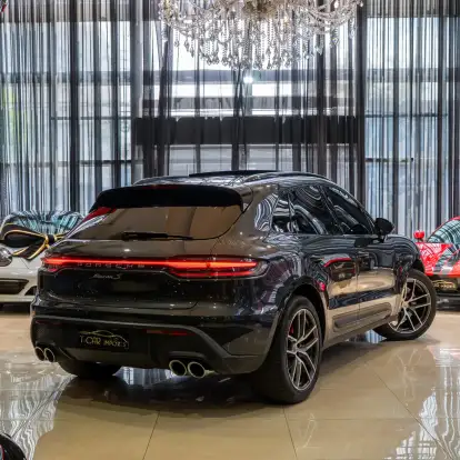 PORSCHE-MACAN-2021