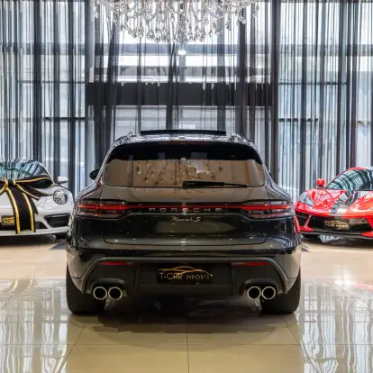 PORSCHE-MACAN-2021