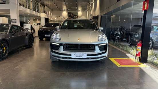 PORSCHE-MACAN-2025