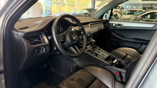 PORSCHE-MACAN-2025