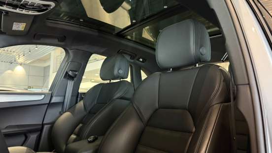 PORSCHE-MACAN-2025