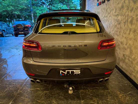PORSCHE-MACAN-3.0 S 24V V6 GASOLINA 4P AUTOMÁTICO PORSCHE-MACAN-2014