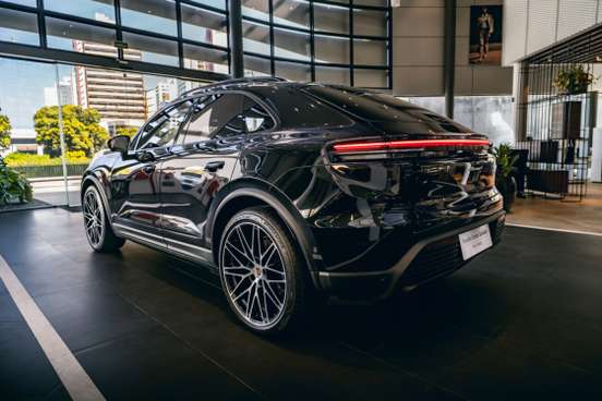 PORSCHE-MACAN-2024