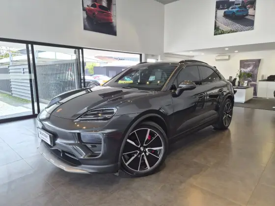 PORSCHE MACAN 4S ELÉTRICO