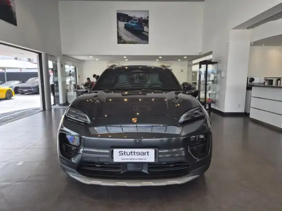 PORSCHE-MACAN-2025