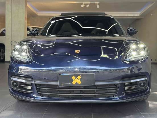 PORSCHE-PANAMERA-2020
