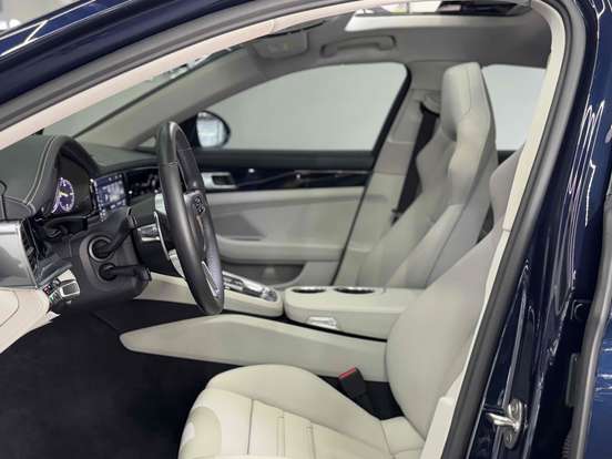 PORSCHE-PANAMERA-2020