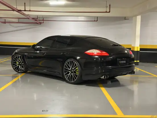 PORSCHE-PANAMERA-2012