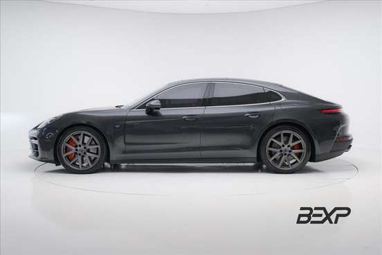 PORSCHE-PANAMERA-2025