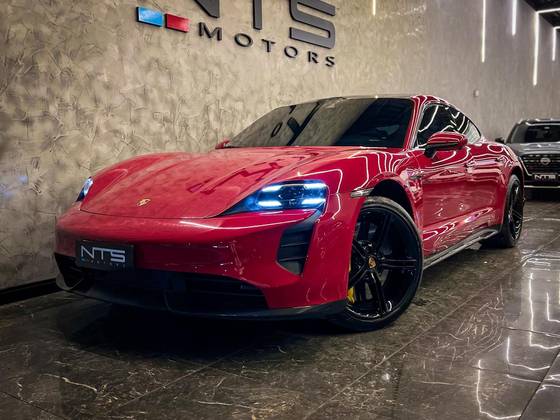 PORSCHE TAYCAN TURBO ELÉTRICO