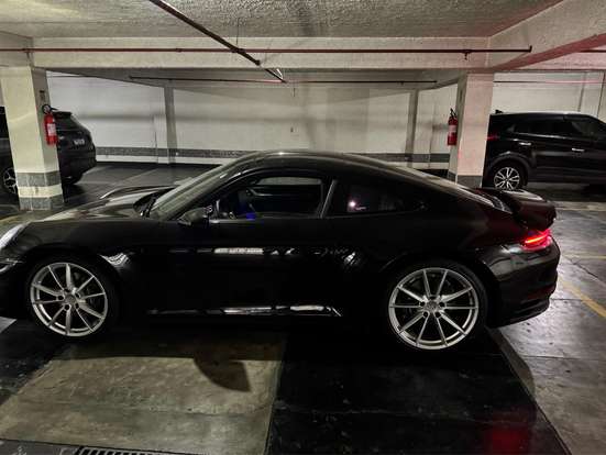 PORSCHE-911-2024