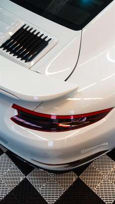 PORSCHE-911-2017