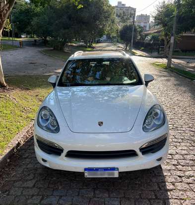 PORSCHE-CAYENNE-2012