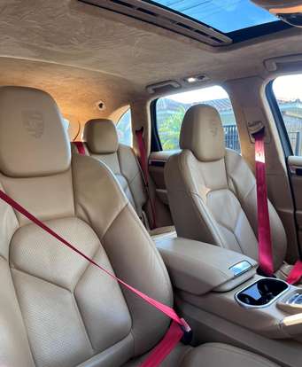 PORSCHE-CAYENNE-2012