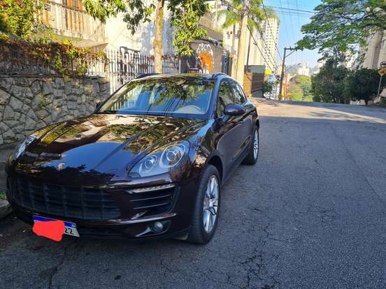PORSCHE-MACAN-2014