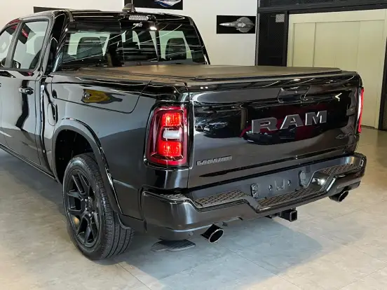 RAM-1500-3.0 HURRICANE 6 BITURBO GASOLINA LARAMIE NIGHT EDITION CD 4X4 AUTOMÁTICO RAM-1500-2026