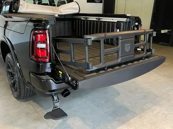 RAM-1500-3.0 HURRICANE 6 BITURBO GASOLINA LARAMIE NIGHT EDITION CD 4X4 AUTOMÁTICO RAM-1500-2026