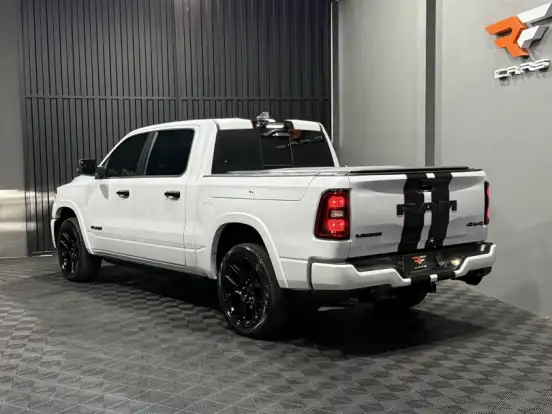 RAM-1500-3.0 HURRICANE 6 BITURBO GASOLINA LARAMIE NIGHT EDITION CD 4X4 AUTOMÁTICO RAM-1500-2025