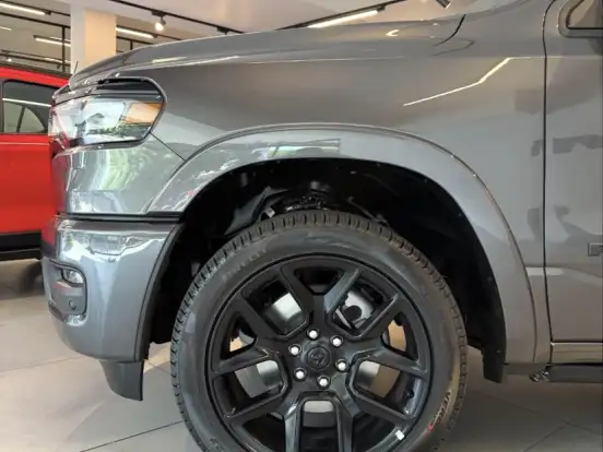 RAM-1500-3.0 HURRICANE 6 BITURBO GASOLINA LARAMIE NIGHT EDITION CD 4X4 AUTOMÁTICO RAM-1500-2026