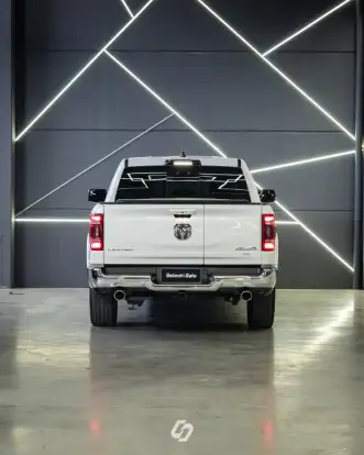 RAM-1500-5.7 V8 GASOLINA LIMITED CD 4X4 AUTOMÁTICO RAM-1500-2023