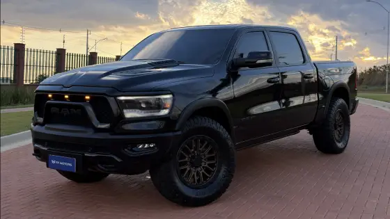 RAM 1500 5.7 V8 GASOLINA REBEL CD 4X4 AUTOMÁTICO