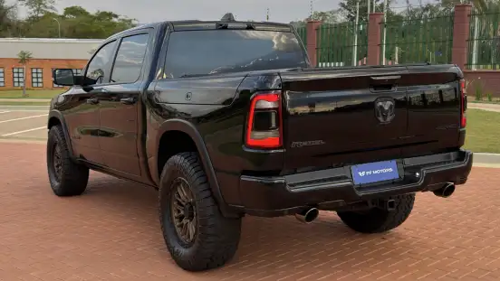 RAM-1500-5.7 V8 GASOLINA REBEL CD 4X4 AUTOMÁTICO RAM-1500-2022