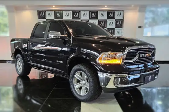 RAM-1500-5.7 V8 GASOLINA REBEL CD 4X4 AUTOMÁTICO RAM-1500-2022