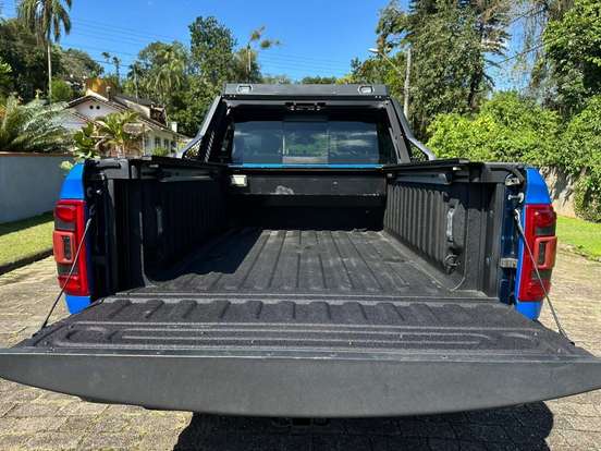 RAM-2500-6.7 I6 TURBO DIESEL LARAMIE CD 4X4 AUTOMÁTICO RAM-2500-2020