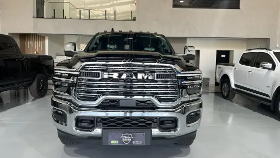 RAM 3500 6.7 I6 TURBO DIESEL LIMITED LONGHORN CD 4X4  AUTOMÁTICO