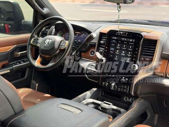 RAM-3500-6.7 I6 TURBO DIESEL LIMITED LONGHORN CD 4X4 AUTOMÁTICO RAM-3500-2024