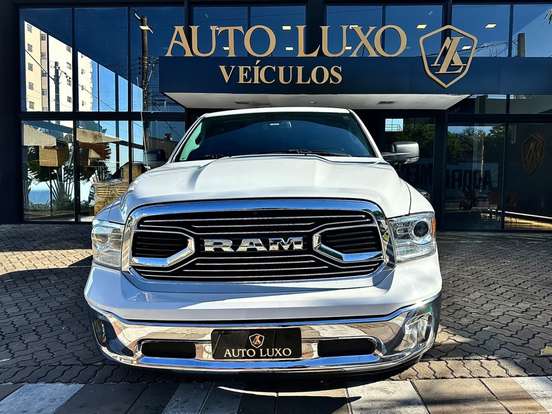 RAM-CLASSIC-5.7 V8 GASOLINA LARAMIE CD 4X4 AUTOMÁTICO RAM-CLASSIC-2023