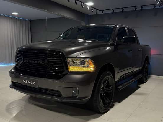 RAM-CLASSIC-5.7 V8 GASOLINA LARAMIE NIGHT EDITION CD 4X4 AUTOMÁTICO RAM-CLASSIC-2023
