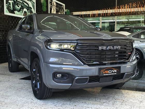 RAM RAMPAGE 2.0 HURRICANE 4 TURBO GASOLINA R/T 4X4 AUTOMÁTICO