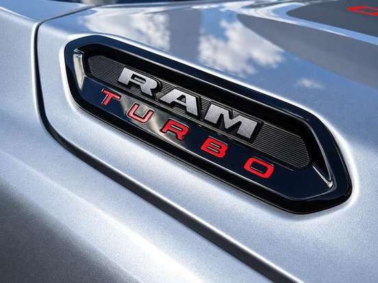 RAM-RAMPAGE-2.0 HURRICANE 4 TURBO GASOLINA R/T 4X4 AUTOMÁTICO RAM-RAMPAGE-2025