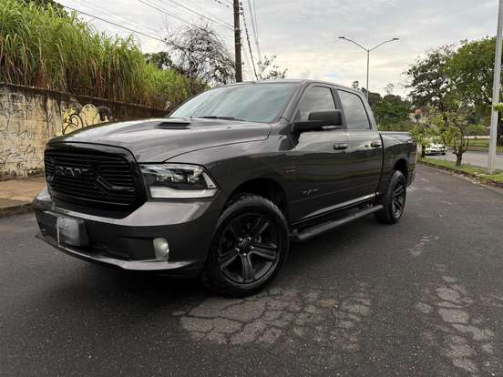 RAM-1500-5.7 V8 GASOLINA REBEL CD 4X4 AUTOMÁTICO RAM-1500-2022