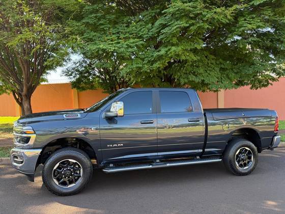 RAM 2500 6.7 I6 TURBO DIESEL LARAMIE CD 4X4 AUTOMÁTICO