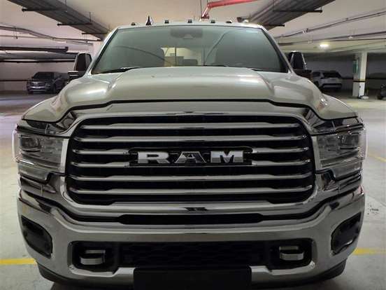 RAM-3500-6.7 I6 TURBO DIESEL LIMITED LONGHORN CD 4X4 AUTOMÁTICO RAM-3500-2023
