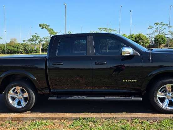 RAM-CLASSIC-5.7 V8 GASOLINA LARAMIE CD 4X4 AUTOMÁTICO RAM-CLASSIC-2022